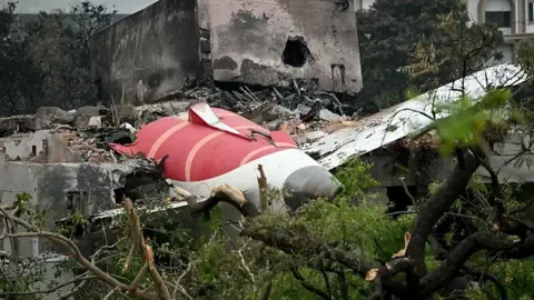 Next of kin of Air India crash those lost sue aircraft giants the manufacturers